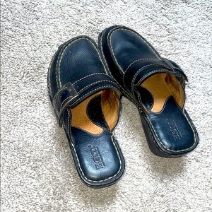 Born Black Mules with Leather Finish and Rubber Sole size 7